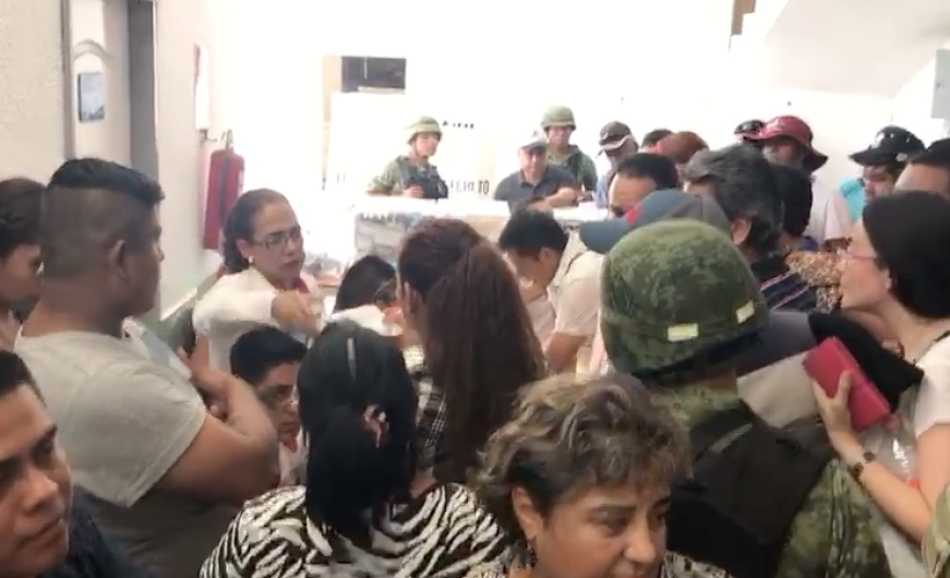 Cientos se quedan sin votar en casilla especial de Central de Autobuses 