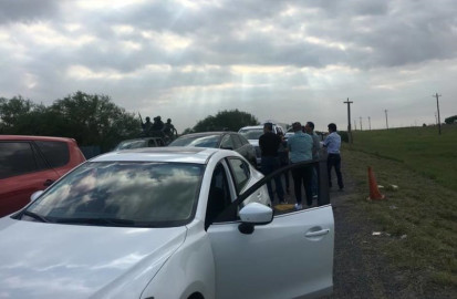 Balean y roban auto a funcionario tamaulipeco en Nuevo León