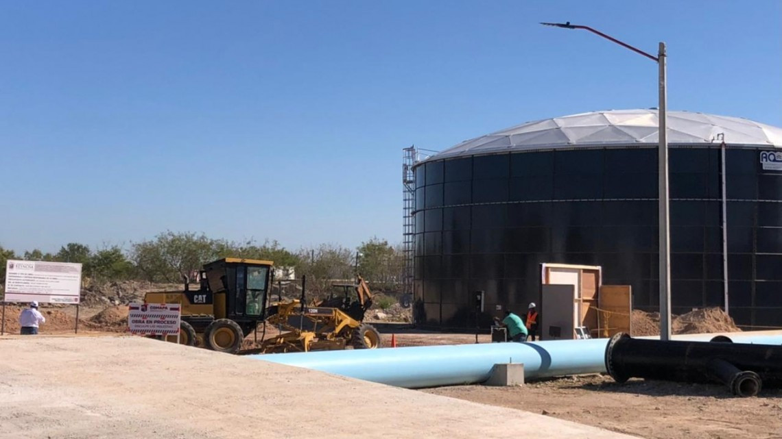 Entrega alcalde obras para mejorar distribución del agua al sector poniente