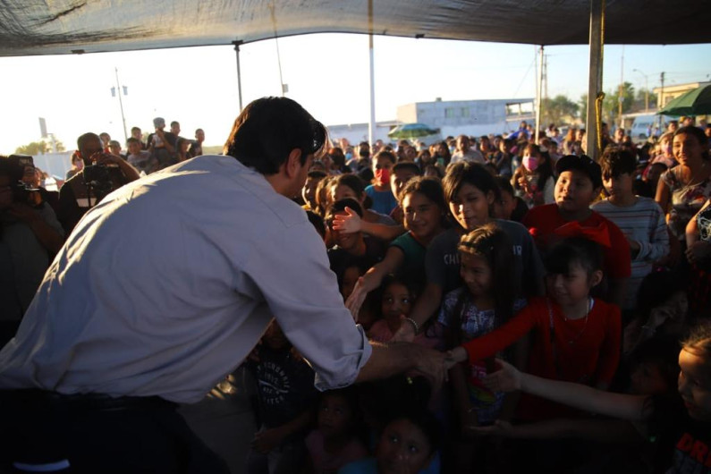 Recibieron regalos navideños del Gobierno de Reynosa en Loma Leal 