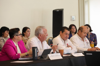 Ratifican ambos Laredos compromiso con la salud pública en foro binacional