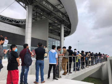 Cientos buscan trabajo en Reynosa, gran demanda en Feria del Empleo