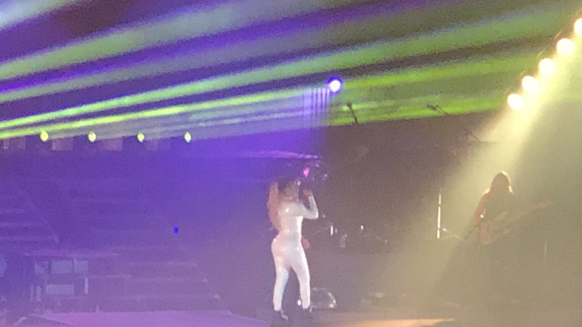 Gloria Trevi se convierte en 'Diosa de la noche' en el Payne Arena