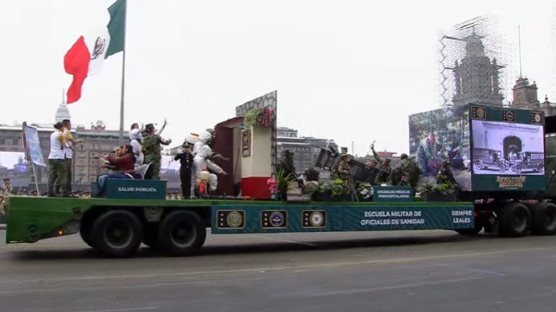 Asi se vive el desfile cívico militar por el 112 aniversario de la Revolución Mexicana 
