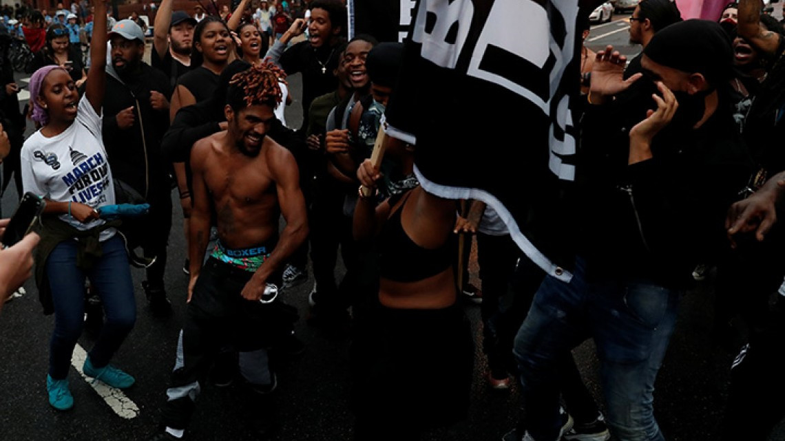 Supremacistas blancos se manifiestan en Washington