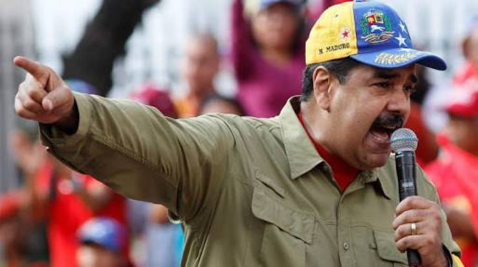 Maduro insta a venezolanos a elegir entre libertad o ser colonia de EU