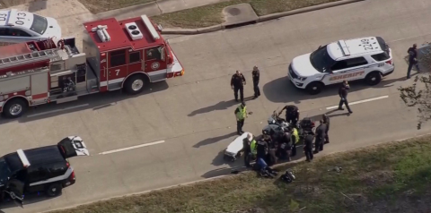 5 policías heridos tras tiroteo en Houston