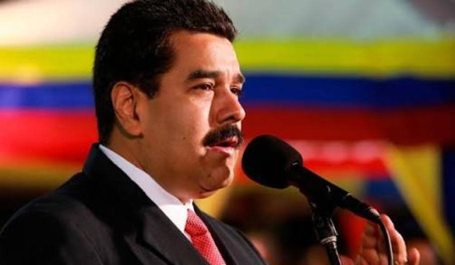 Promete Maduro normalizar precios de bienes "a la buena o a la mala"