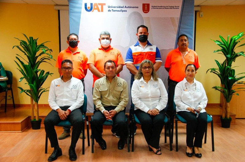 Integra la UAT brigadas de protección civil universitaria