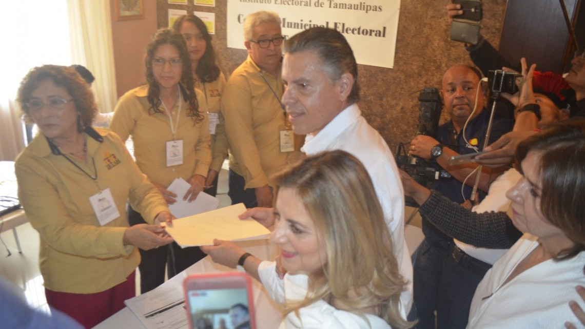 Chucho Nader formaliza su candidatura a la alcaldía de Tampico