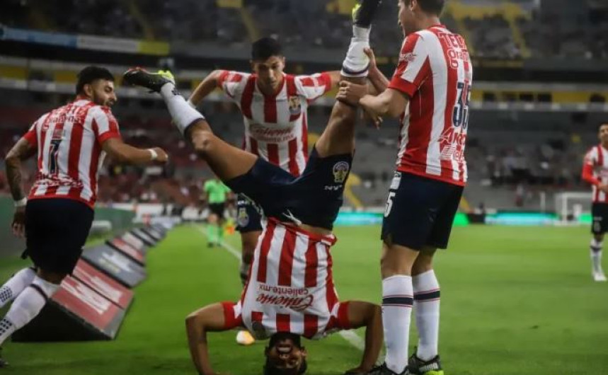 Chivas se lleva el clásico tapatío 