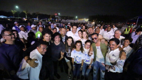 Con éxito se presentó Elefante en playa Miramar