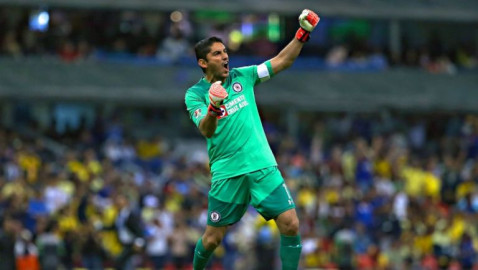 Jesús Corona desmiente rumores sobre pedir ser titular para ir a Rusia 2018 