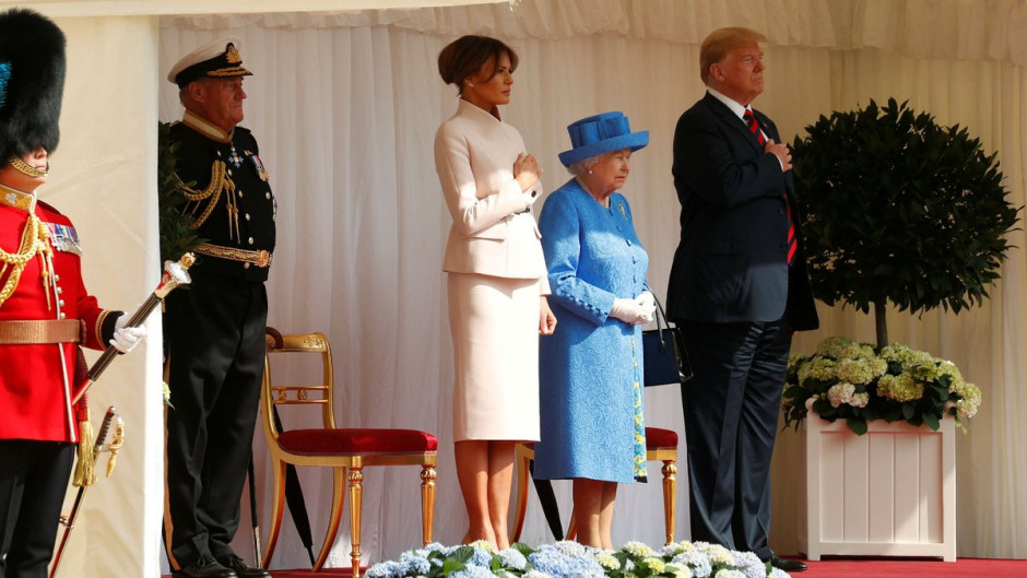 Así recibió la Reina Isabel II a Donald y Melania Trump