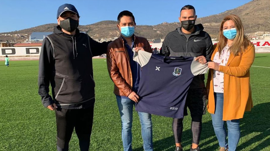 Gullit Peña jugará en tercera división