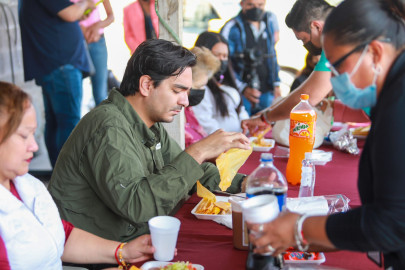 Celebra Presidente Municipal Carlos Peña Ortiz 6° Festival del Tamal Norteño con familia reynosenses