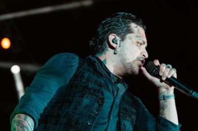 Christian Nodal reemplaza el primer tatuaje de Belinda