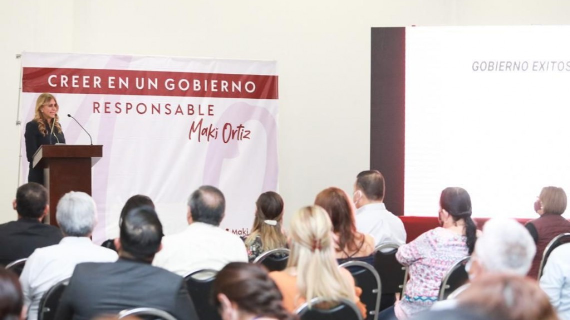 Reciben médicos de Ciudad Victoria a la doctora Maki Ortiz