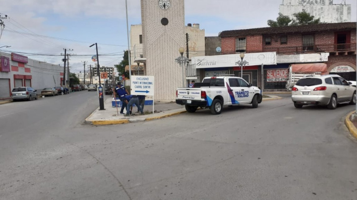 Auxilia Tránsito a conductores en accesos al Puente Internacional Reynosa-Hidalgo