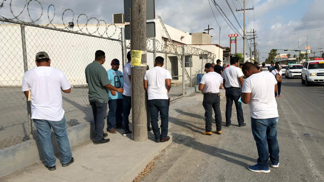 Bloquearán nuevamente taxistas los puentes internacionales