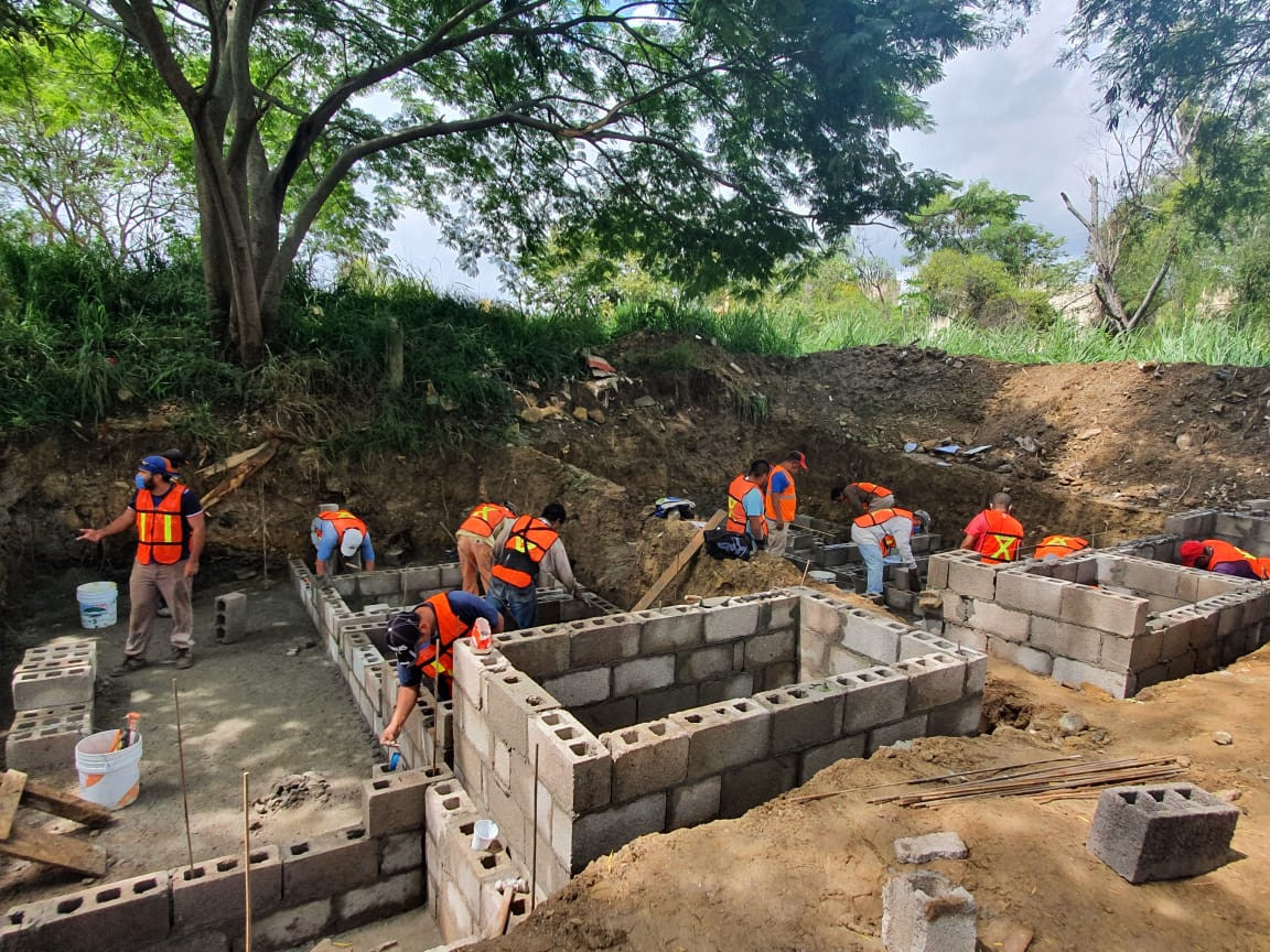 En Tampico alistan 100 fosas Covid-19