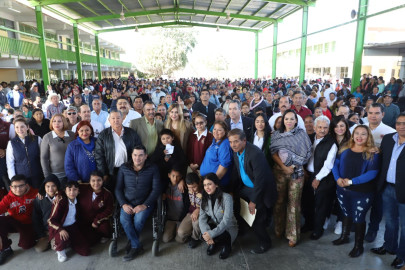 Anuncia Maki en Audiencia nuevos centros de registro para Becas Municipales