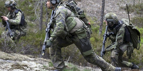 Analiza Rusia reclutar a hombres con antecedentes penales