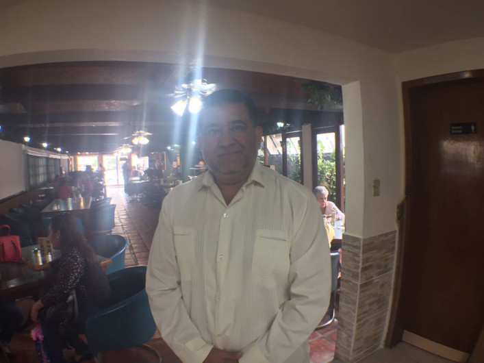 Volatilidad del dólar beneficia a los súper mercados: Carlos Valenzuela