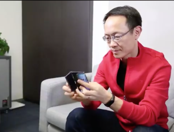 ¡Los teléfonos plegables invadirán el mercado este 2019!