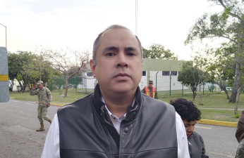 Buscan reestructurar dos créditos de la deuda pública