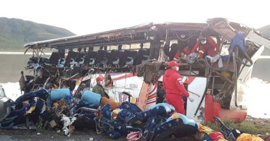Accidente vial en Bolivia deja 24 muertos y una docena de heridos
