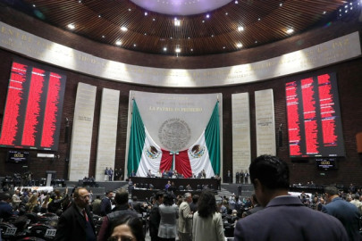 Diputados aprueban en lo general y particular que Pemex y CFE sean ‘empresas públicas’