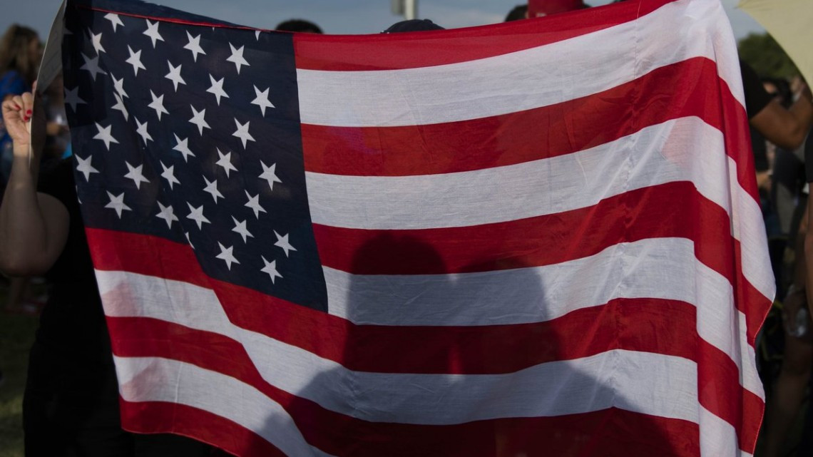 Vigilia en El Paso para recordar a las víctimas del tiroteo