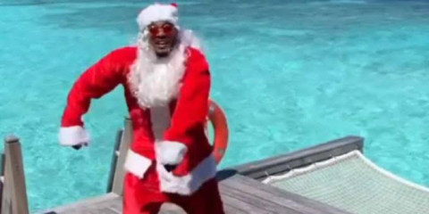 El baile de Patrice Evra disfrazado como Papá Noel 