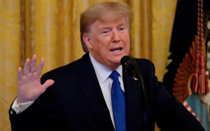 Trump califica como “desastre total” el proceso de los demócratas en las primarias