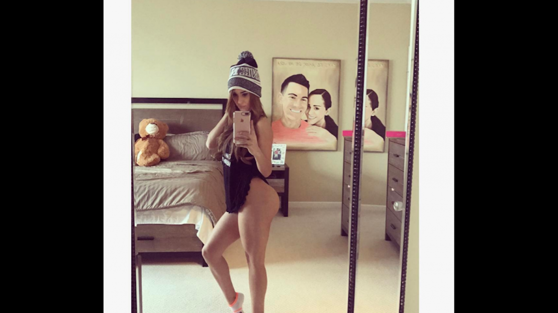 Conoce a Yanet García, la chica del clima que está incendiando las redes