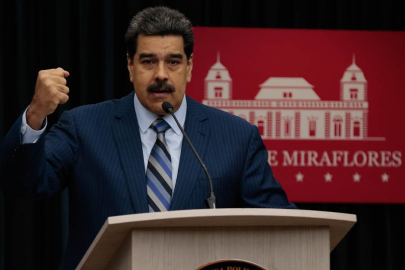 Nicolás Maduro denuncia que EU busca asesinarlo para imponer dictadura