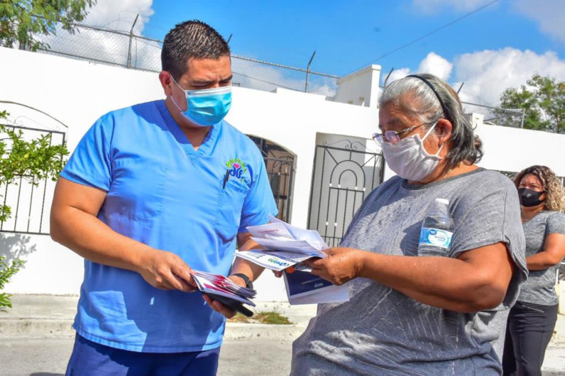 "DIF Reynosa en Tu Casa" benefició a familias de la Colonia Los Muros 