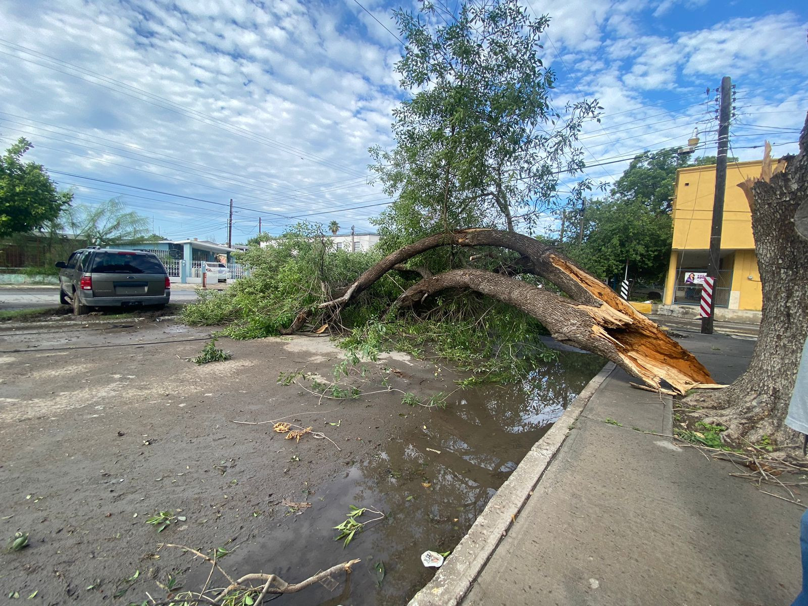 Tormenta deja afectaciones en Nuevo Laredo