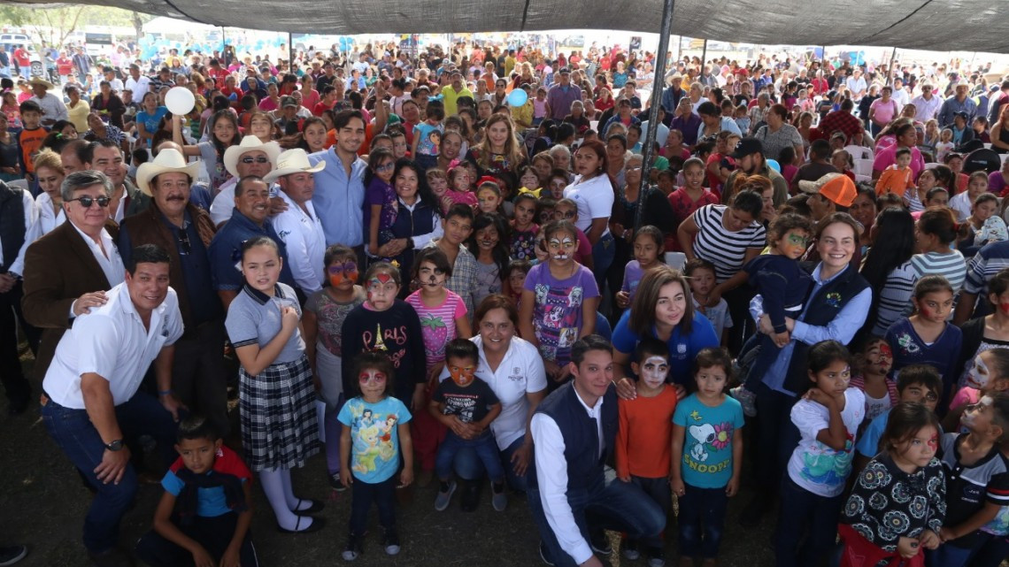 2 mil 500 habitantes se reúnen con Maki Ortiz