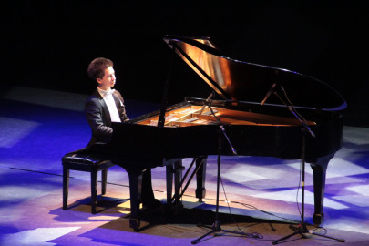 Mateo Hurtado deslumbró en Ciudad Victoria en el marco del XXII Festival Internacional en la Costa del Seno Mexicano