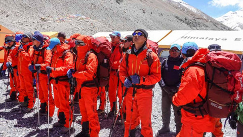 China mide el Everest, ¡nuevamente!