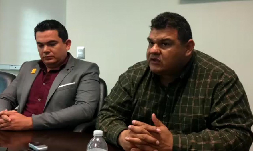 Por medio de Diputados, busca primer docente con Asperger, modificar ley de educación