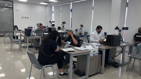 Ofrecen licencias a mitad de precio y descuentos en adeudos, durante el mes de octubre