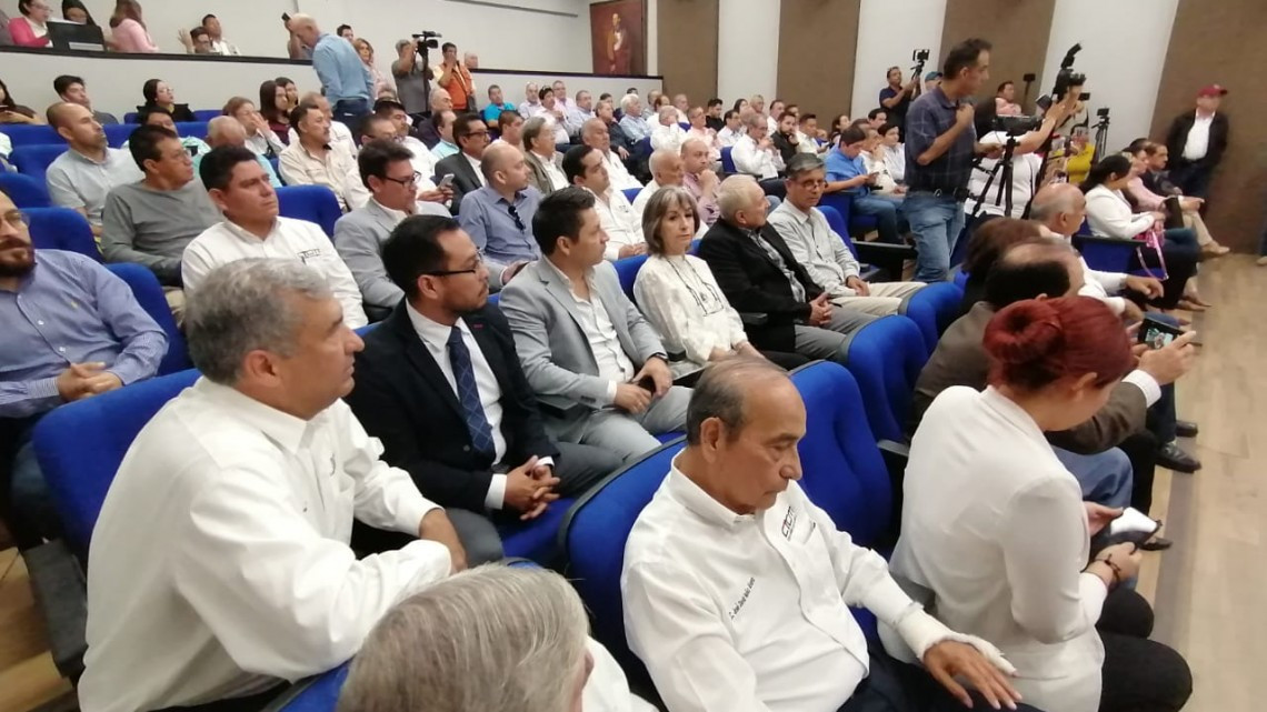 Se certifican a directores de obra para el 2020