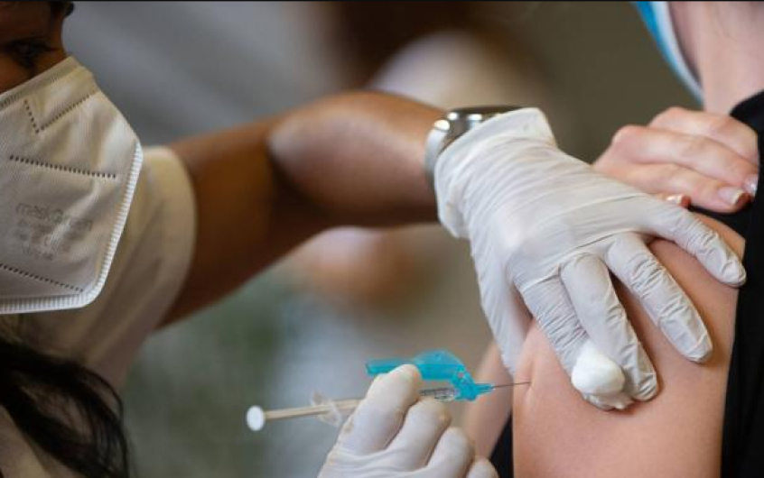 Gestiona INDEX Reynosa vacunación contra COVID-19 para menores de edad