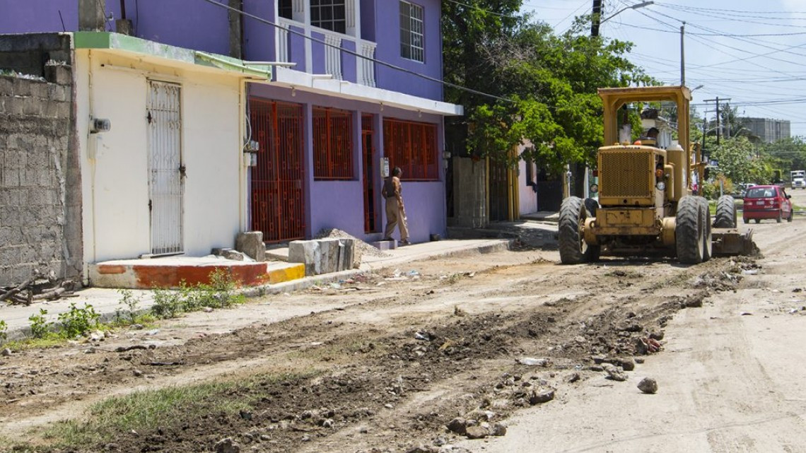 Cumple Alcalde con acciones concretas a las familias maderenses