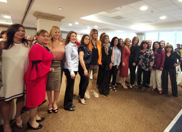 Conmemoran a mujeres en su día 