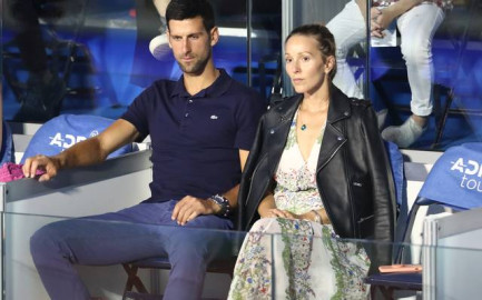 Djokovic y su esposa dan negativo en segunda prueba de COVID-19