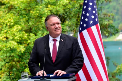 Pompeo asegura que China planea "socavar" la democracia de Estados Unidos